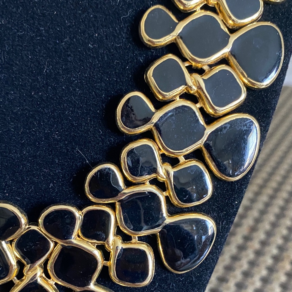Gold and Black Statement Necklace - Women Jewelry - Picture 3 of 6